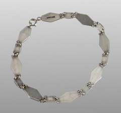 ANTIQUE ART DECO BLACK ENAMEL PASTE STERLING BRACELET C.1920