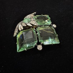 VTG Eisenberg Original Sterling Vermeil Fur Clip Uranium Glass Green Stones