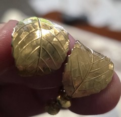 Vintage NAPIER gold Toned Earrings