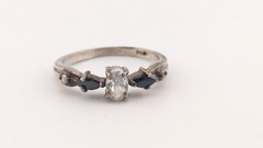 Vintage Sterling Silver Ring Oval Glass Dark Marquise Side Stones Size 8.25