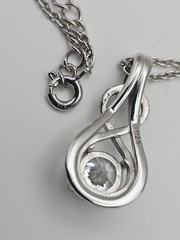 Sterling Silver Vintage 1.00ct CZ Double Looped Teardrop Pendant Necklace 21″