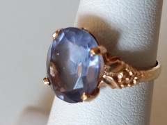 VTG SOLID 10K YELLOW GOLD 12 X 10 MM LAVENDER STONE RING SIZE 5