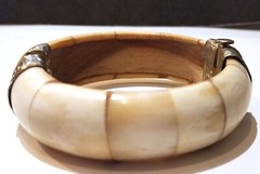3 vintage India bone horn brass hinged clamper medallion cab gem bracelets