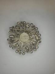 Vintage Brooch Silvertone Width 2″ 1 missing piece see pic