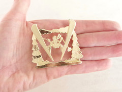 Cool! 2.25″ VTG c1980’s DOWNHILL SNOW SKIER/ SKI JUMPER 2-TONE GOLD BROOCH PIN