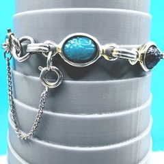 Vintage Egyptian Revival Scarab Bracelet Safety Chain Acrylic Silver Tone 7.25″