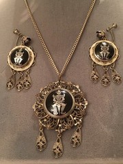 VTG Antique Damascene Parure: Screw Back Earrings & Pendant Filigree Metal Alloy