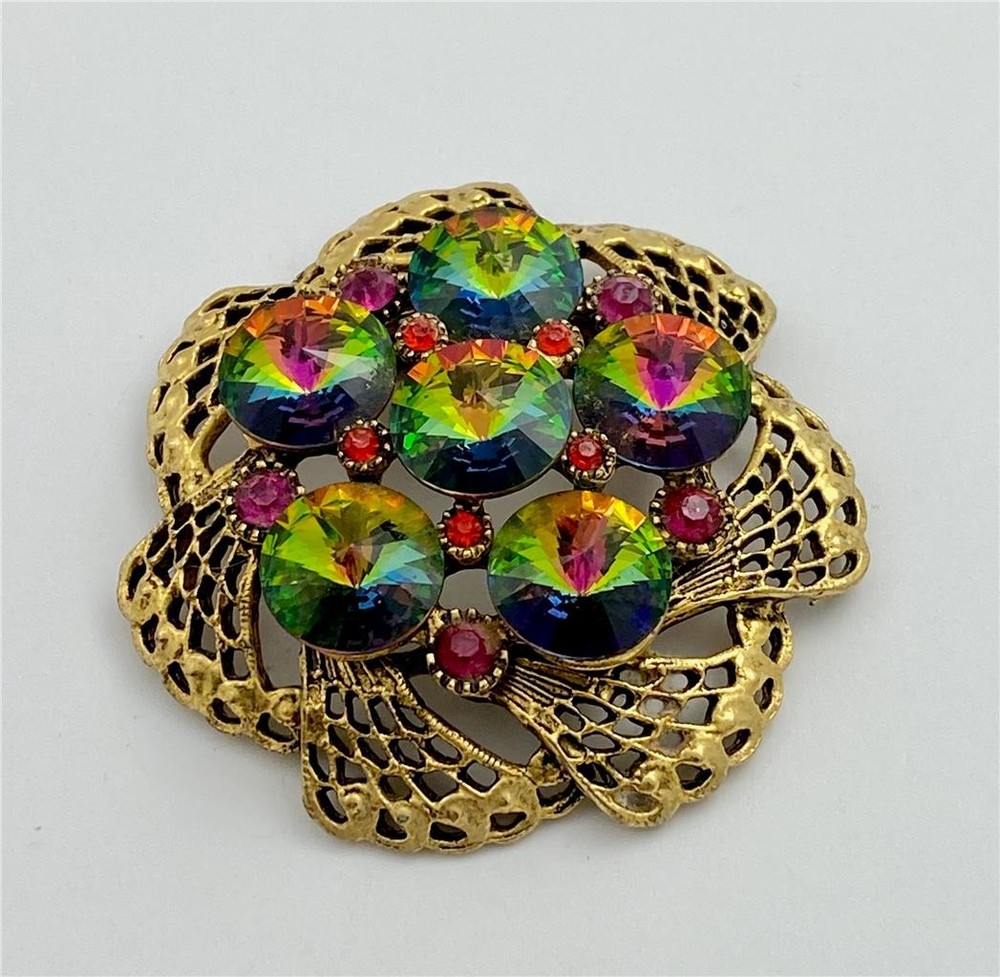 Vintage 1950’s Watermelon Rivoli Rhinestone Gold Tone Large Brooch Pin