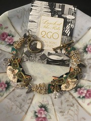 VTG LATR 2GO Glamour Puss Cat Enamel Charm Bracelet 8”