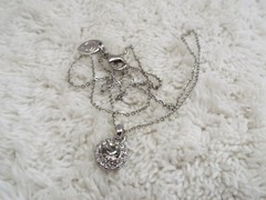 CHARMING CHARLIE Silvertone Rhinestone Pendant Necklace (F34)