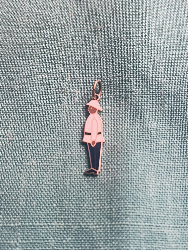 Fine Enamel 10k Gold Charm Bahamas Nassau Traffic Policeman Vintage 1970 Retro !
