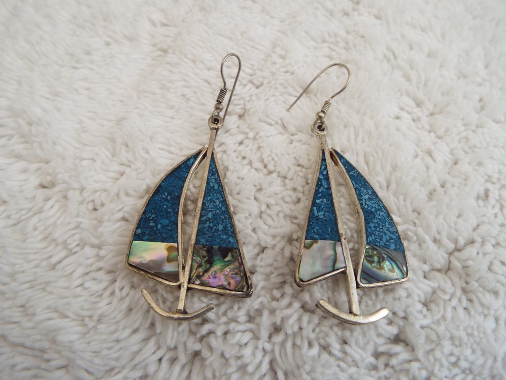 ALPACA MEXICO Abalone Turquoise Ship Sailboat Boat Pierced Earrings (G29)