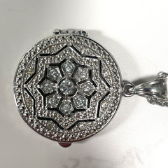 Vintage Avon Silver Tone Filigree Locket Necklace w/Floral Design & Rhinestones