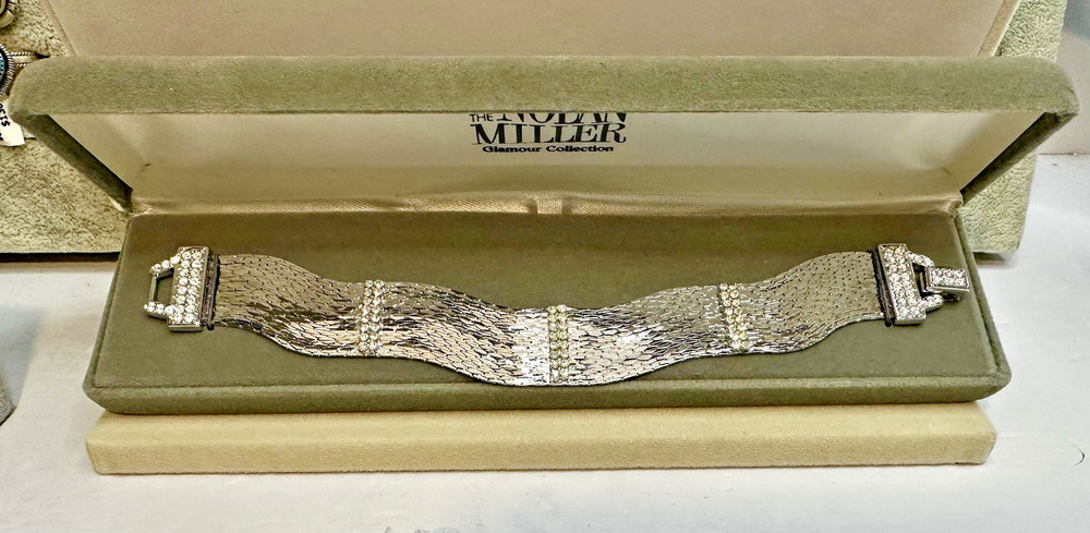 Vintage Nolan Miller Glamour Collection “Star Luster” Silver-Tone Bracelet 7 “