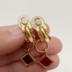 VTG Swarovski Swan Signed Red Square Bezel Set Crystal Dangle Clip On Earrings