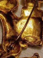 Vintage Gold-tone Reindeer Carrying Packages Brooch From 50-60’s