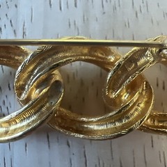 Vintage Gold Tone Chain-Link Brooch Pin