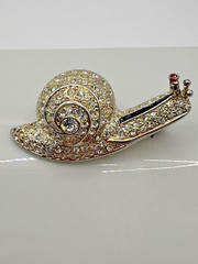 Vintage 1980s Signed ROMAN AUSTRIAN CRYSTALS Silver Tone Snail Brooch Pin