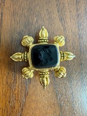 Vintage Lazaro NY Intaglio Pegasus Carved Onyx Brooch Gold Plated Neoclassical