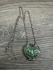 Vintage Green Enamel Heart Crystal Locket Necklace Opening VCLM Magnet Bin C
