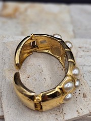 Maximalist! Vintage Gold Tone Pearl Studded CLAMPER Watch Bracelet