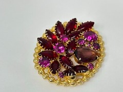 Vintage EDLEE Creations Goldtone Red Magenta Purple Rhinestone Oval 2.25″ Brooch