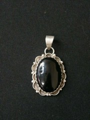 Vintage Sterling Silver Artisan Handmade Onyx Pendant. Make Offer! #2376