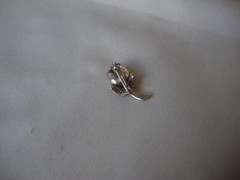 VINTAGE 1970-80s 3D POPPY SEED POD GREEN TOPAZ STERLING SILVER STAMPED 925 PIN