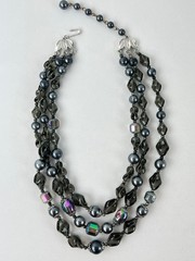 Vintage Crown Trifari 3 Strand Gray Black Iridescent Irregular Beaded Necklace
