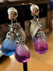 Vintage Napier Cumquat Blue Pink Dangle Drop Clip On Earrings Silver Tone Pat #