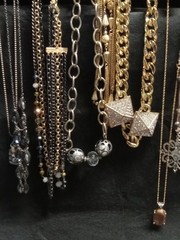 Vintage To Modern Cosrume Jewlery Lot Gold And Silver Tone Necklaces And More!