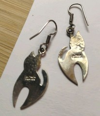 Adorable Vintage ALPACA Stamped Stylized 1¾” Kitty Cat Dangle Earrings!