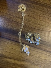 Avon 13 Pieces And 1928 3 Pieces 1 Unknown 17 Pieces Total