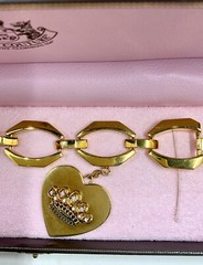 RARE Vintage Juicy Couture Large Link Crystal Crown Heart Charm Bracelet W/ Box