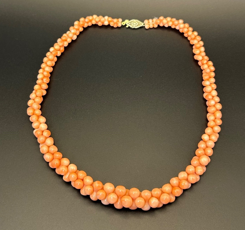 Vintage Heavy Chunky Orange Coral Bead Necklace 16” 10K Gold Clasp 41g Estate