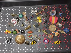 Lot Over 40 Pins Mostly Military Pins Militaria Lot AAB 16
