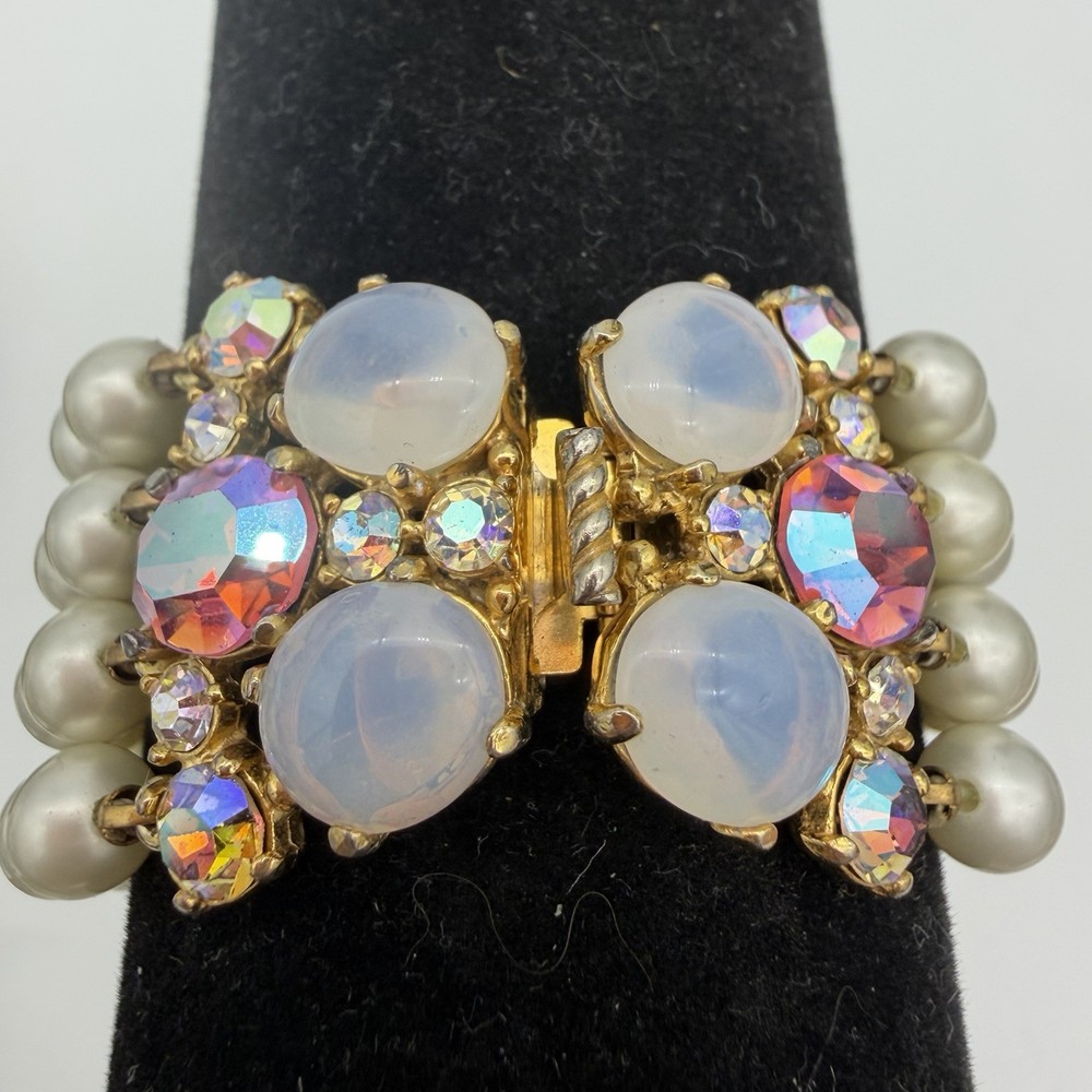 VTG SCHIAPARELLI Signed Bracelet Opaline Pink AB Faux Pearl Statement Rare