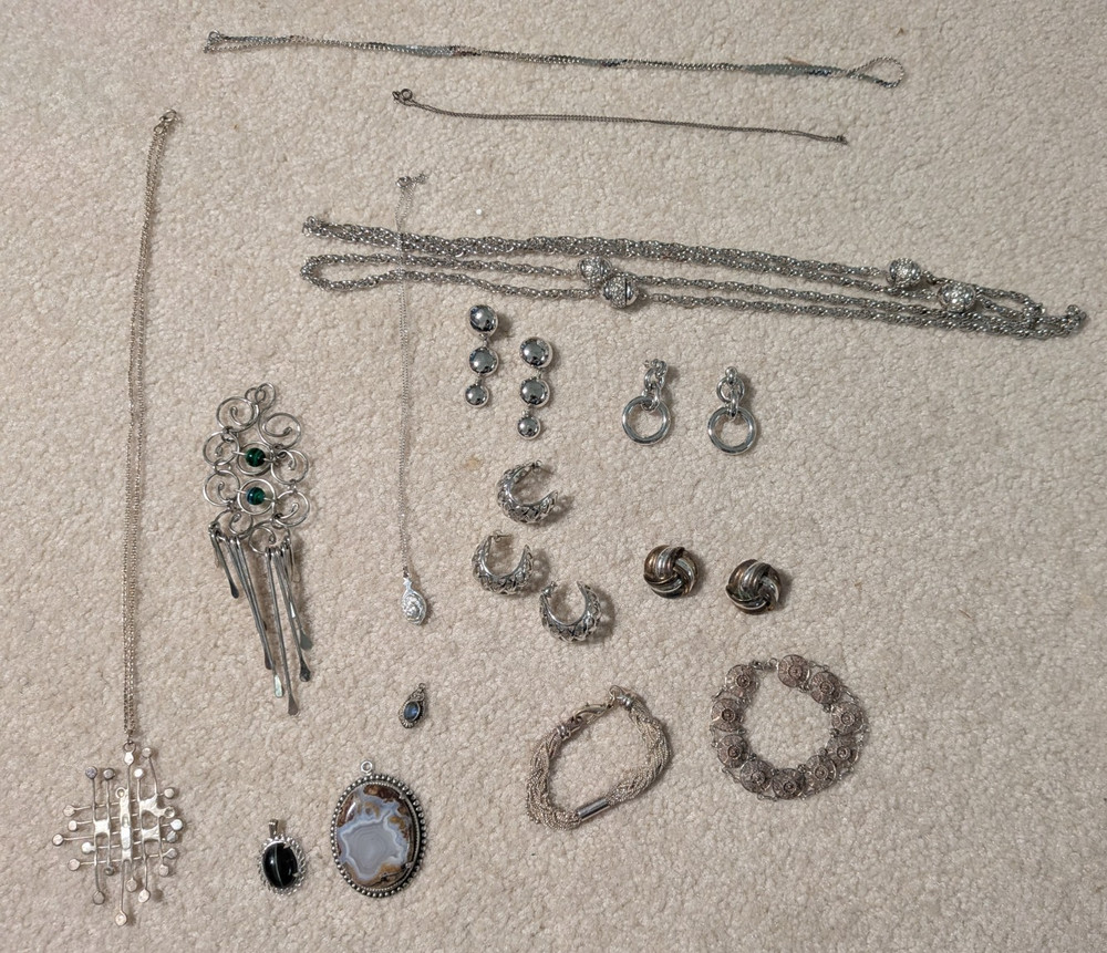 Beautiful SILVER Tone, Vintage ESTATE jewelry lot pendant, necklace, bracelet