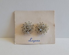 Vintage Laguna Beaded Push Pin Clip On Earrings NOS Unused Original Advert Card