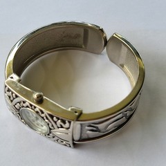 Vtg Collezio WristWatch Silver Tone Cuff Ornate Filigree Western-Style Mother of