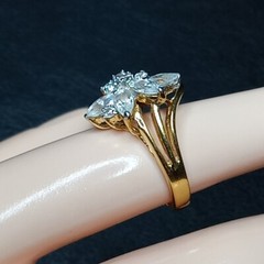 Vintage LADY REMINGTON Crystal Cocktail Ring Gold Tone. 10225