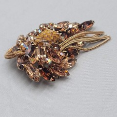 Vintage Hattie Carnegie Brown Rhinestone Brooch Gold tone Chains 3 in