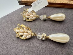 Vintage Gold Pierced Earrings Saks Crystal Bead Dangles 1990s Rice Pearls NOS HM