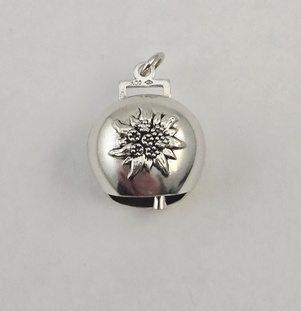 Vintage 800 Silver Edelweiss Cow Bell Swiss Antique Charm Pendant – 3.1g