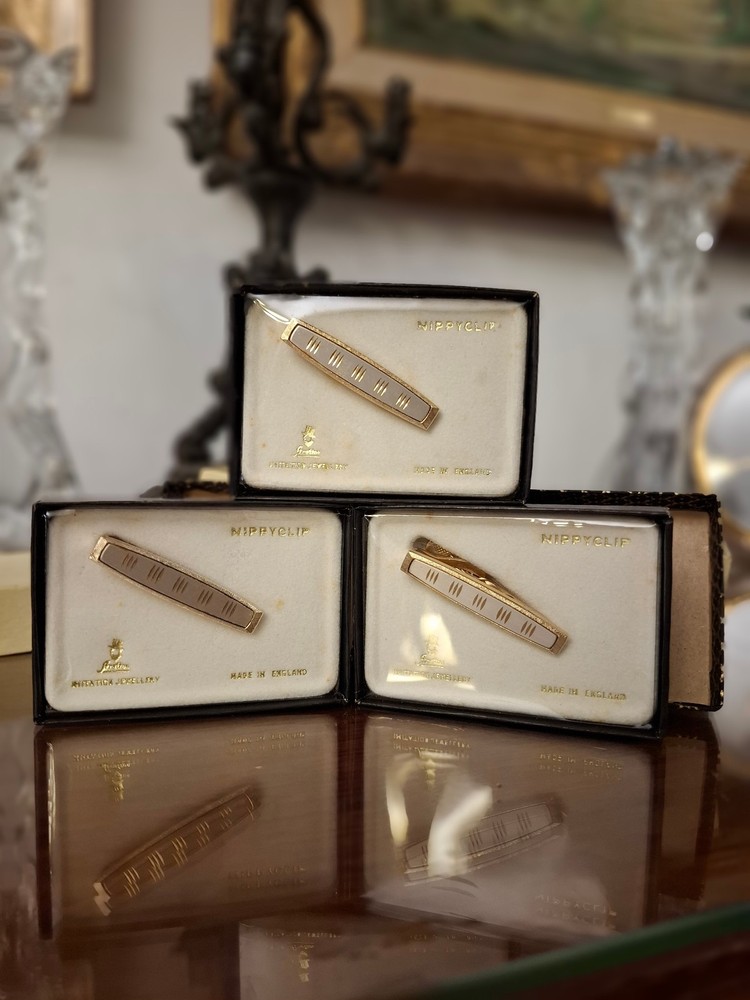 Lot of 6 Vintage Stratton Tie Retainer Mid Century old new, UNUSED