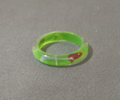 Vintage Hand Painted Lucite Resin Acrylic Ring – Size 8 – One of A Kind