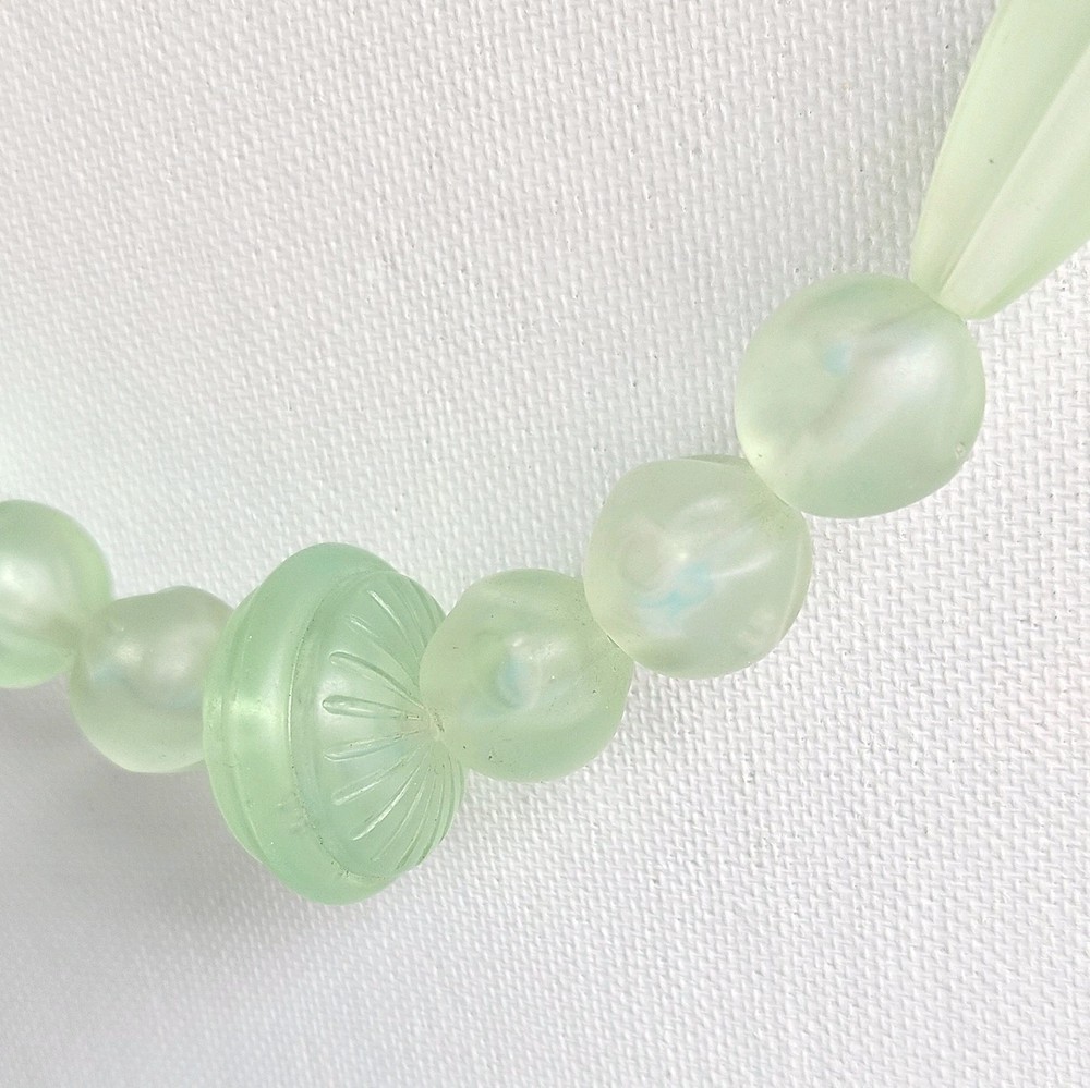 Vtg Translucent Green Lucite 30in Controlled Bubble Necklace