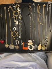 Lot of unbranded costume jewelry necklaces