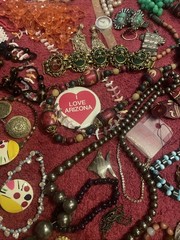 Lot Vintage Costume Jewelry Modern Mixed Wear Craft Resell Necklace Earrings Etc