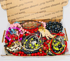 VINTAGE TO NOW ALL WEARABLE MIXED JEWELRY LOT–SMALL FLAT RATE BOX FULL–2.4 LB+